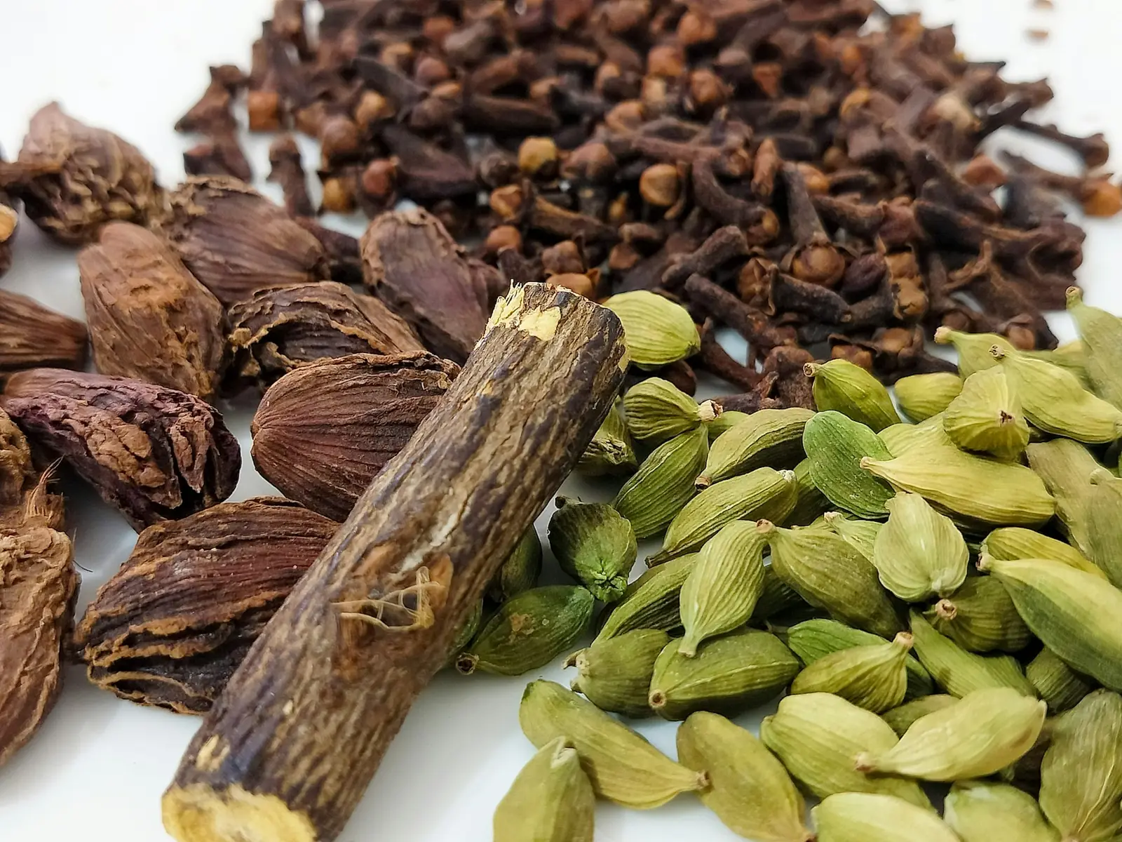 Cinnamon and whole spices